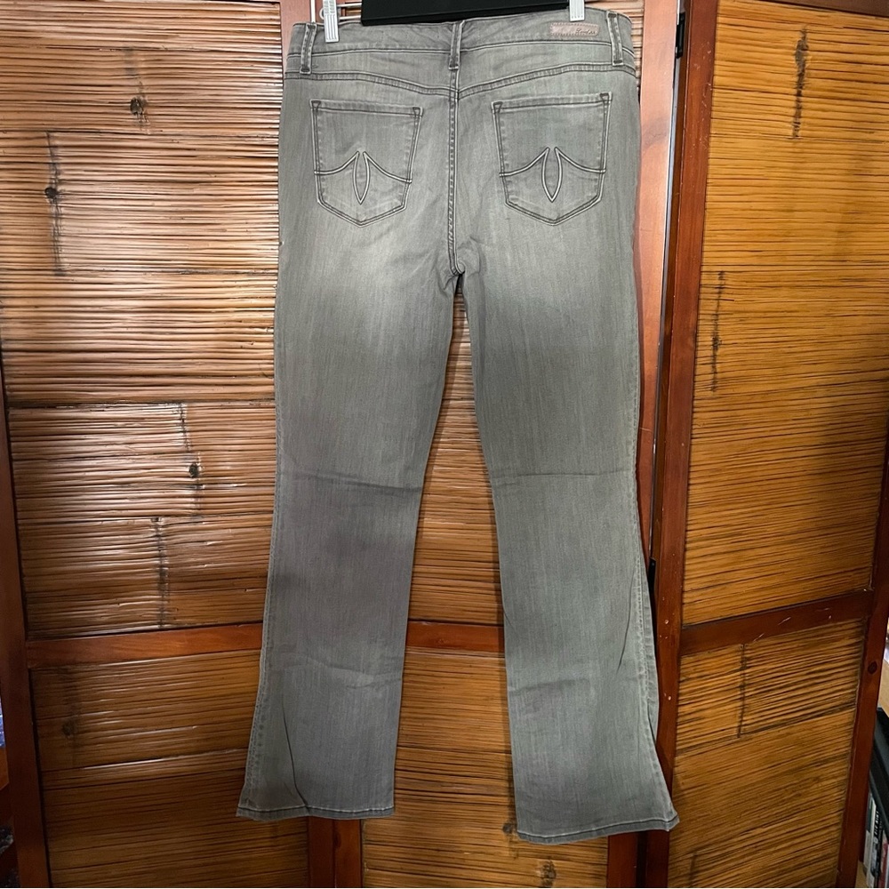 Level 99 Bootcut Jeans in Faded Gray